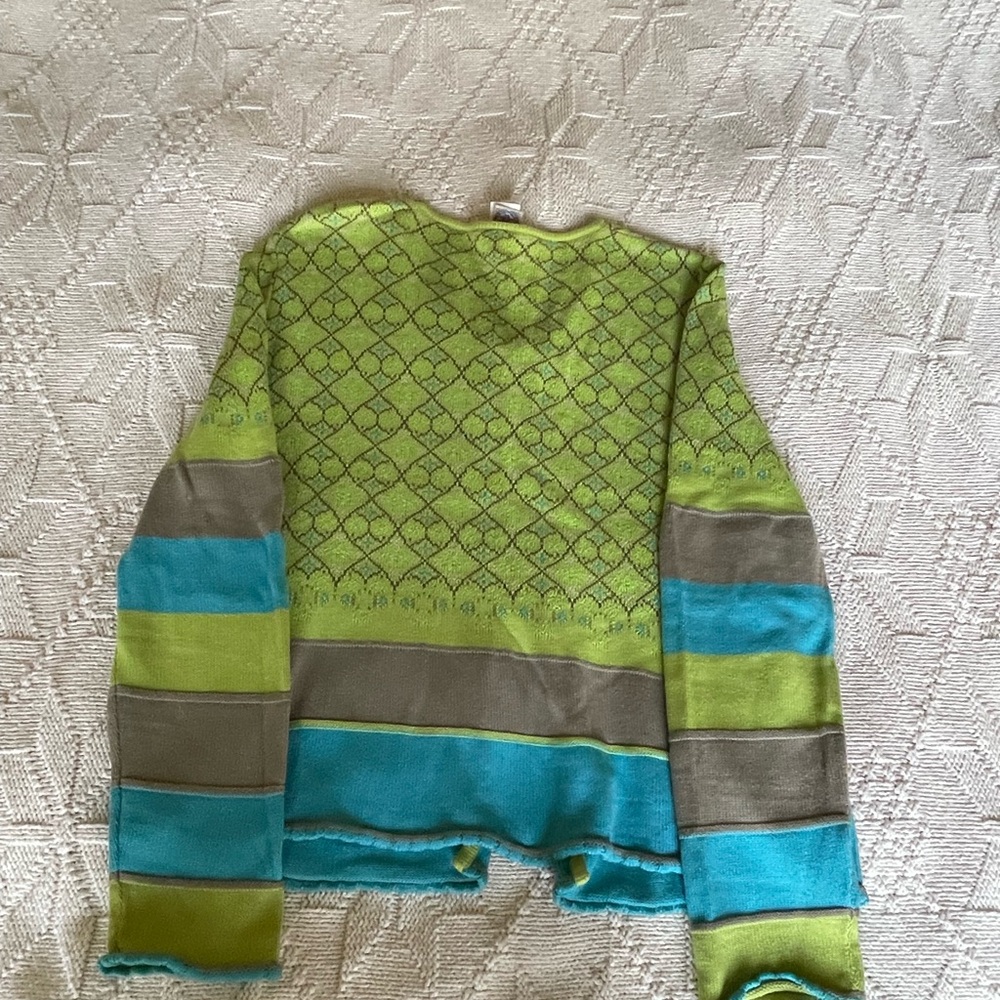Colorful Patterned Women's Sweater - Picture 4 of 5